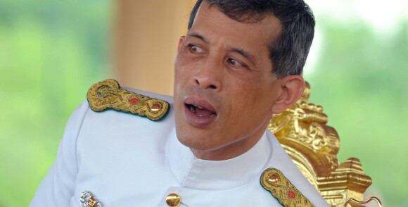 Skandaleprinsen som overtar tronen i Thailand: Tre skilsmisser, nakenbilder og korrupsjon